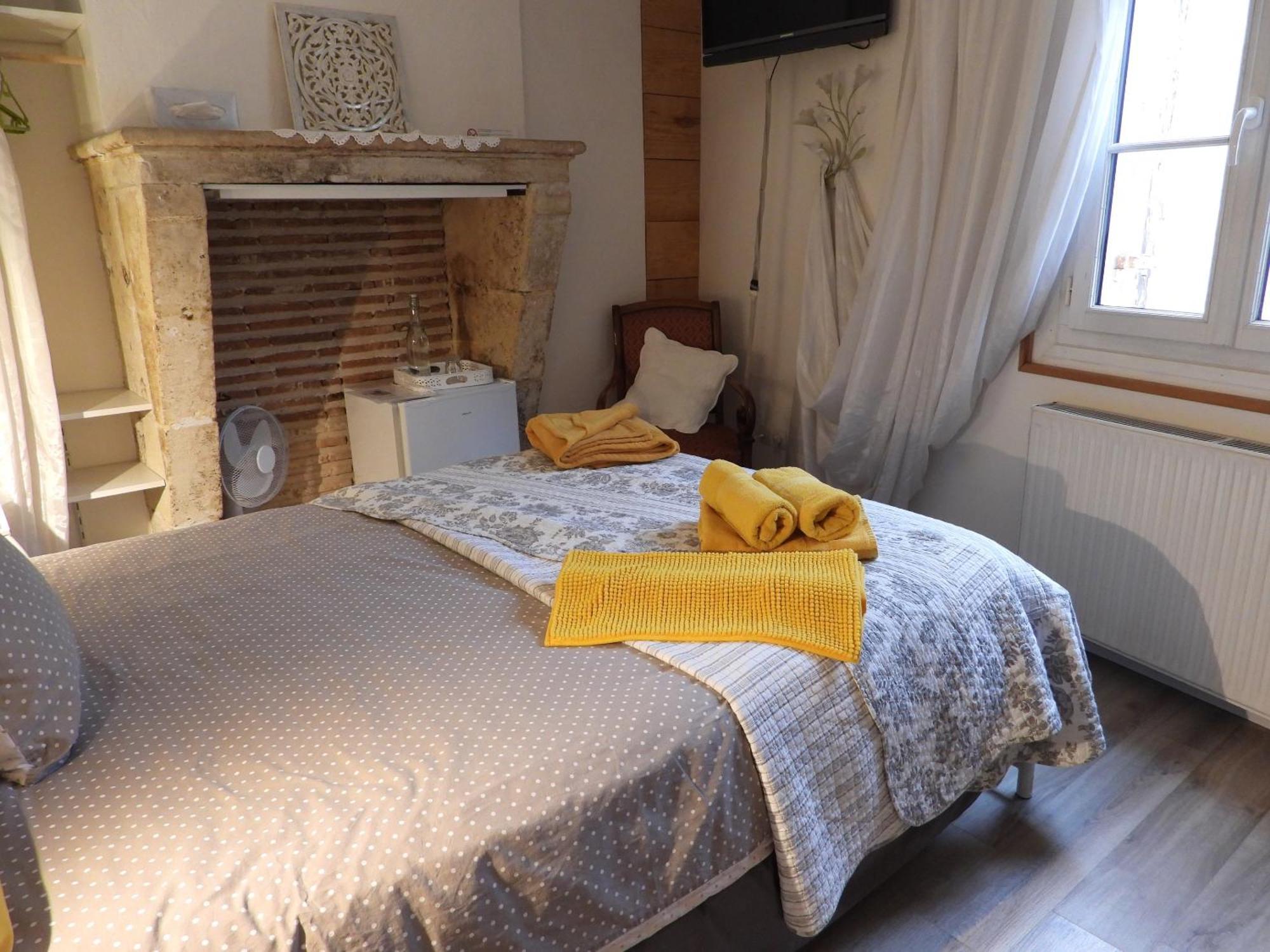 B&B Le Miroir Aux Fees Bordeaux Ngoại thất bức ảnh